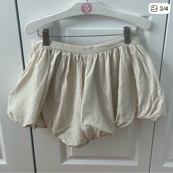 Zara Pants - Zara Balloon Cullottes Shorts in Beige